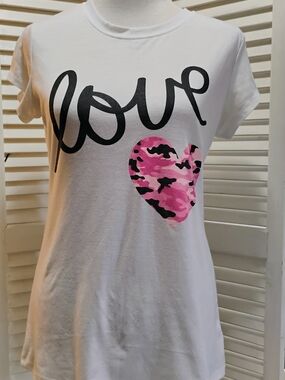 3 TOP BUNDLE DEAL - 3 'LOVE' T-Shirt Bundle